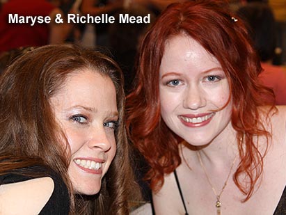 maryse-richellemead2 Look! It's me and Richelle Mead! Book reader, and author = happy combination!